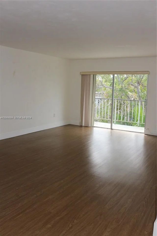 2 of 23 - 9611 Sw 77th Avenue #306a, Miami, FL