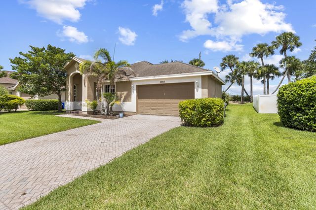 2 of 32 - 9907 E Verona Circle, Vero Beach, FL