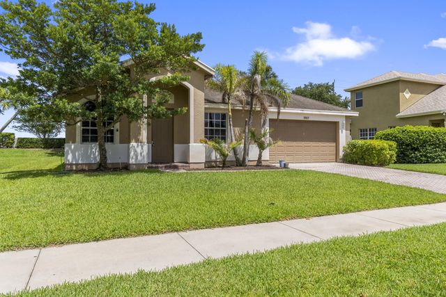 3 of 32 - 9907 E Verona Circle, Vero Beach, FL