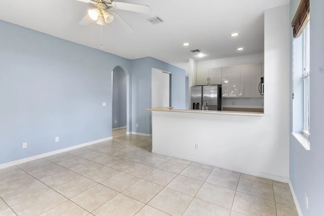 5 of 32 - 9907 E Verona Circle, Vero Beach, FL