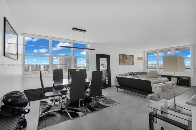 2 of 32 - 2016 Bay Drive #808, Miami Beach, FL