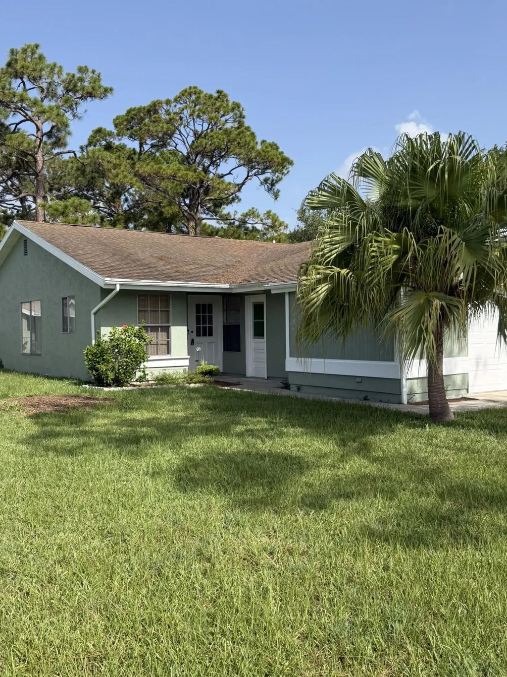 1720 Se Linpark Court, Port St. Lucie