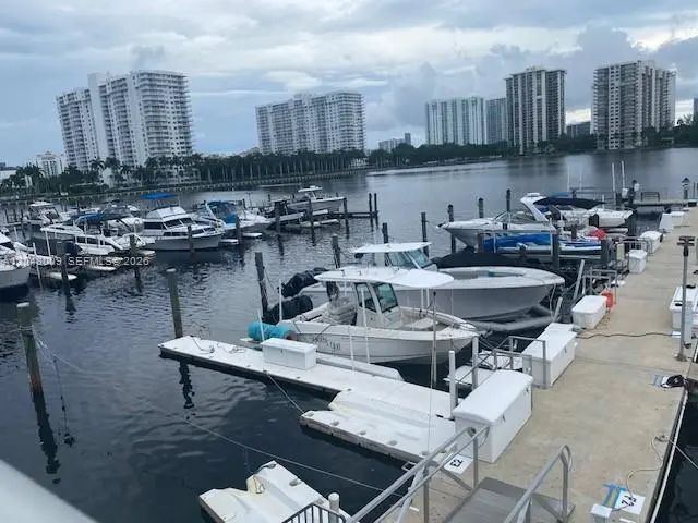 4 of 30 - 18061 Biscayne Boulevard #ph02, Aventura, FL
