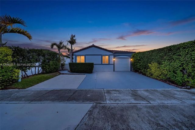 2 of 45 - 17501 Sw 142nd Court, Miami, FL
