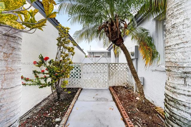 5 of 45 - 17501 Sw 142nd Court, Miami, FL