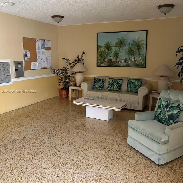 3 of 28 - 3940 Nw 42nd Avenue #313, Lauderdale Lakes, FL