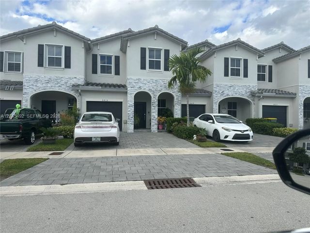 2 of 35 - 2615 Se 12th Street, Homestead, FL