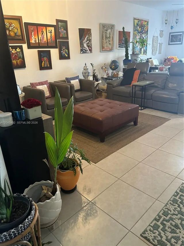4 of 35 - 2615 Se 12th Street, Homestead, FL