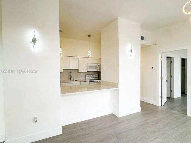 2 of 16 - 7420 W 20th Avenue #335, Hialeah, FL