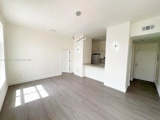 3 of 16 - 7420 W 20th Avenue #335, Hialeah, FL