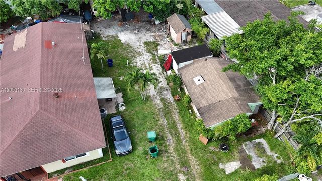 4 of 15 - 2954 Nw 91st Street, Miami, FL