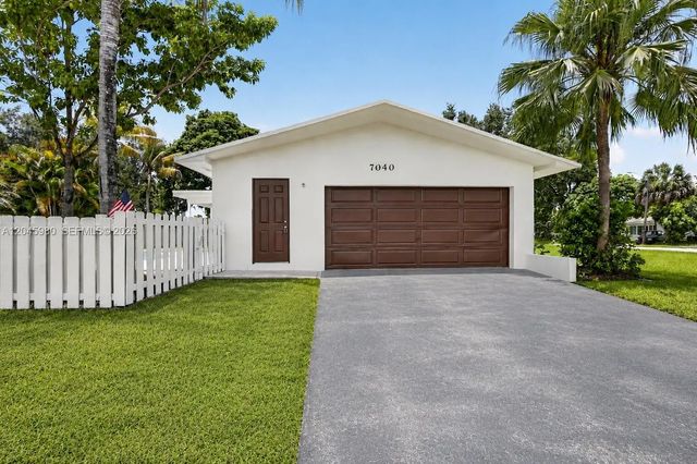 4 of 53 - 7040 Nw 8th Court, Plantation, FL
