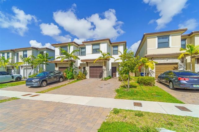 2 of 32 - 25500 Sw 108th Avenue, Homestead, FL