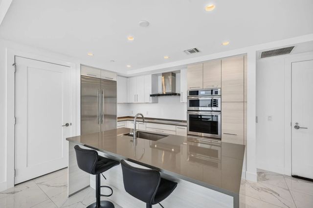 3 of 43 - 100 E Las Olas Boulevard #1902, Fort Lauderdale, FL