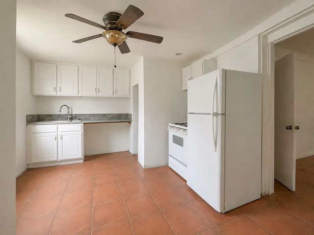 2 of 11 - 6142 Sw 40th Court, Miramar, FL