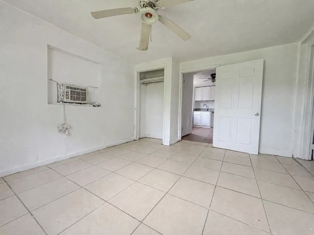 3 of 11 - 6142 Sw 40th Court, Miramar, FL