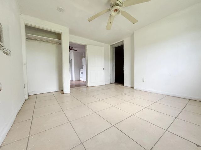 4 of 11 - 6142 Sw 40th Court, Miramar, FL