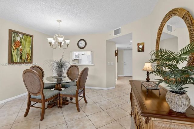 1651 Sw 127th Avenue #305a, Pembroke Pines