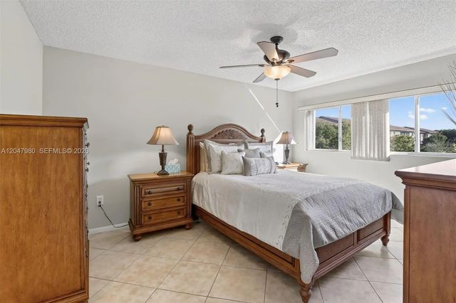 4 of 38 - 1651 Sw 127th Avenue #305a, Pembroke Pines, FL