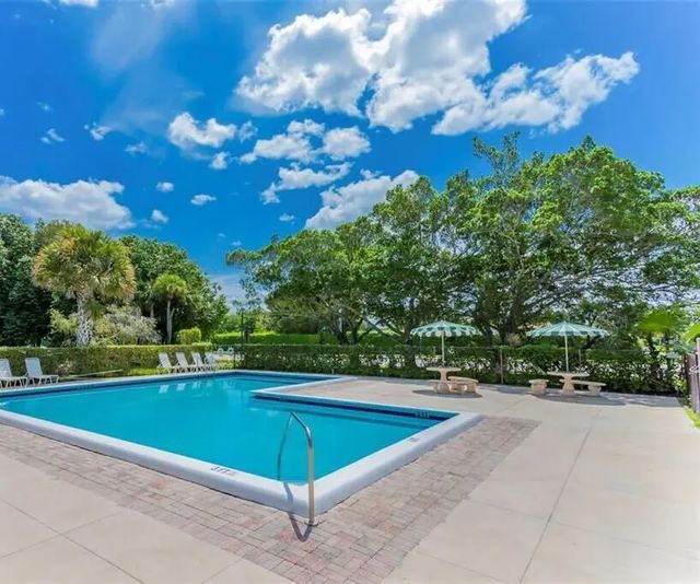 2 of 12 - 454 Lakeview Drive #1, Weston, FL
