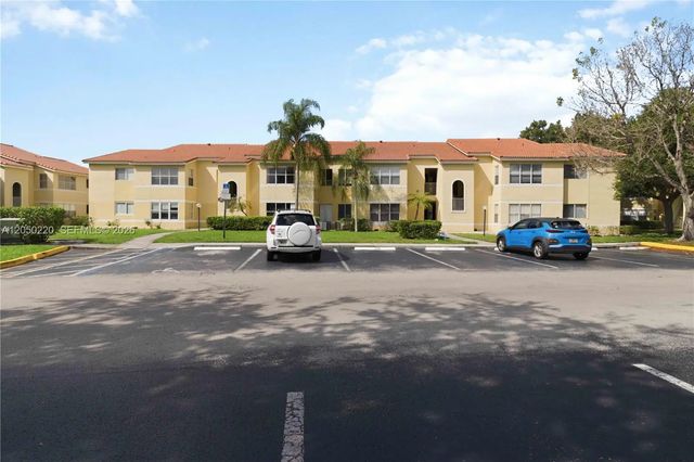 12760 Vista #724, Sunrise