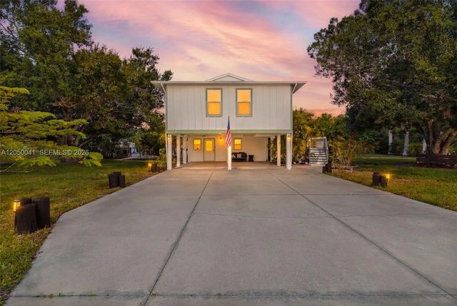 8787 Kodiak Lane, St. James City