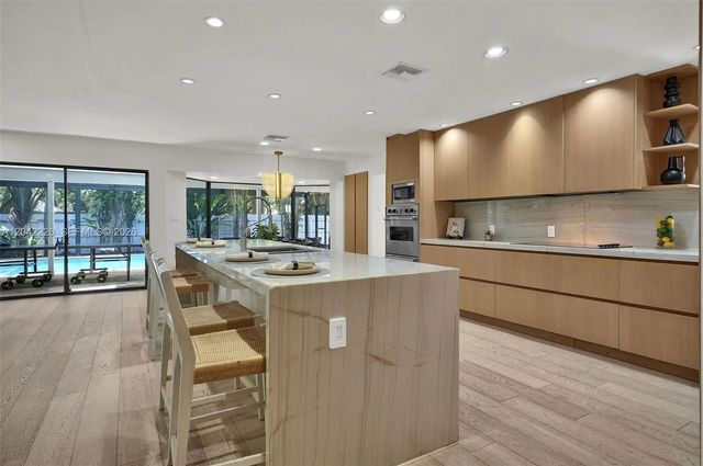 2 of 52 - 5801 Sw 37th Terrace, Dania Beach, FL