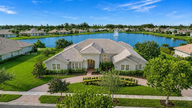 5301 S Sterling Ranch Circle, Davie