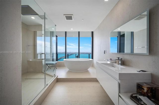 4 of 130 - 3131 Ne 7th Avenue #ph5001, Miami, FL