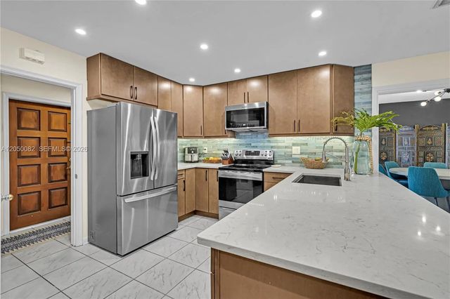 4 of 45 - 6952 Sw 149th Terrace, Palmetto Bay, FL