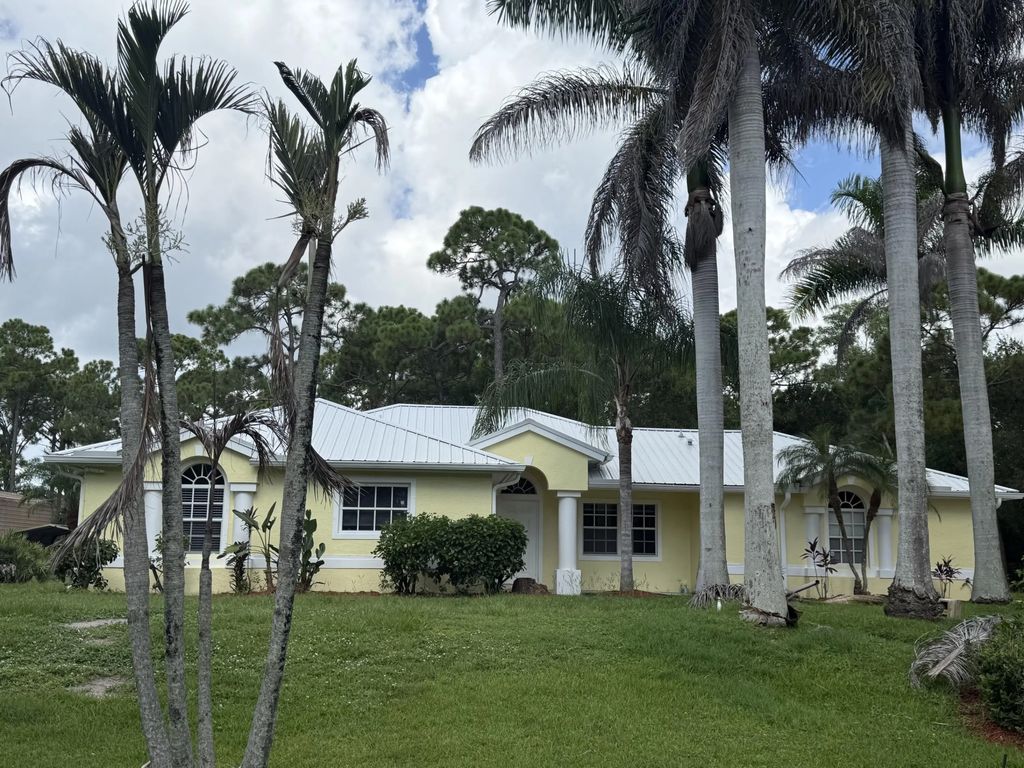 5707 Silver Oak Drive, Fort Pierce
