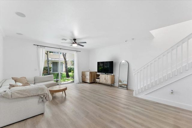 4 of 34 - 7783 Deercreek Court, Davie, FL