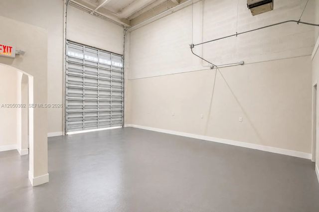 5 of 7 - 2950 W 84th Street, Hialeah, FL