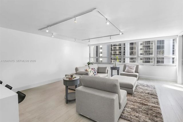4 of 16 - 11 Island Avenue #1009, Miami Beach, FL
