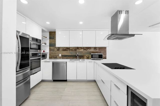 5 of 16 - 11 Island Avenue #1009, Miami Beach, FL