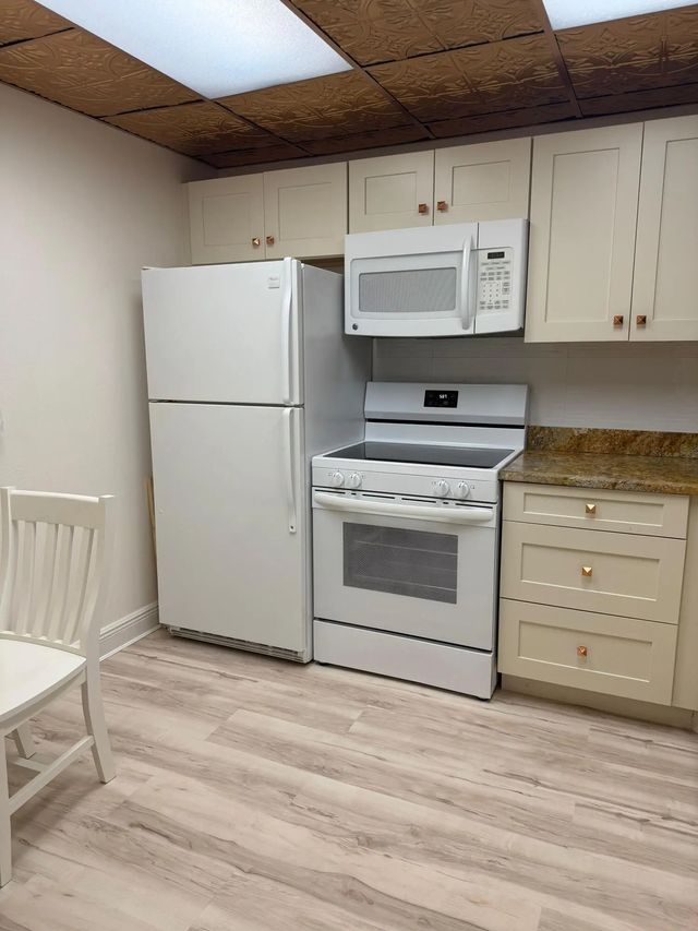 2 of 23 - 2601 Ne 3rd Court #202, Boynton Beach, FL