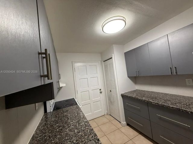 5 of 19 - 8600 Sw 109th Avenue #4-112, Miami, FL