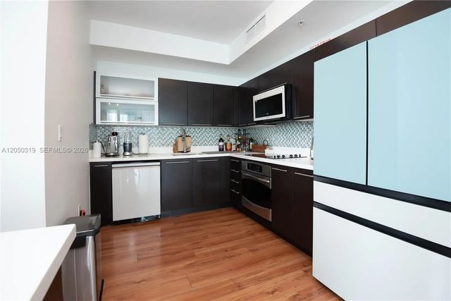 5 of 36 - 90 Sw 3rd Street #2113, Miami, FL
