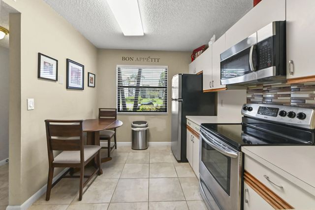 5 of 25 - 7618 Tahiti Lane #106, Lake Worth, FL