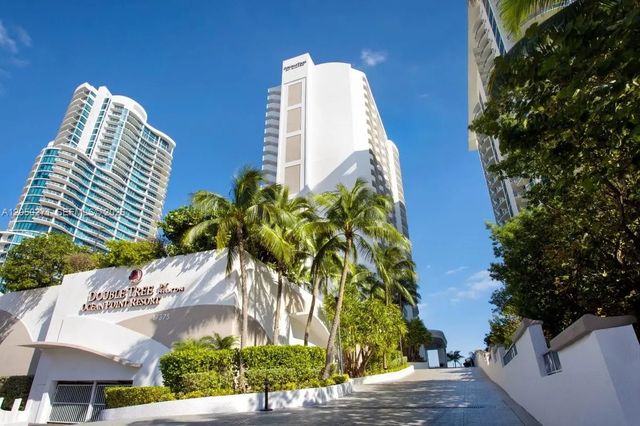 4 of 39 - 17375 Collins Avenue #1506, Sunny Isles Beach, FL