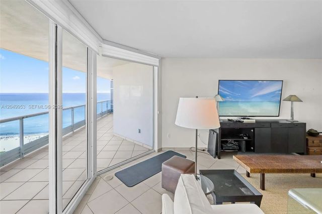 4 of 57 - 5025 Collins Avenue #1707, Miami Beach, FL