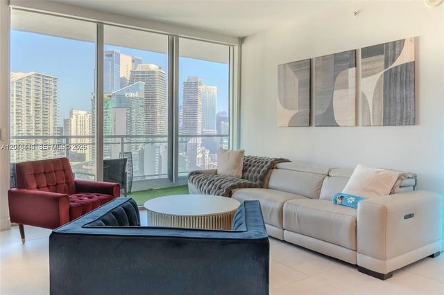 2 of 34 - 90 Sw 3rd Street #3703, Miami, FL