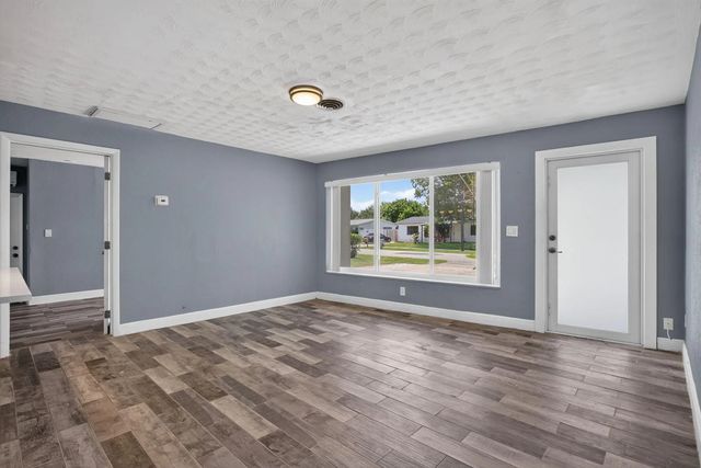 5 of 37 - 2811 Ne 9th Terrace, Pompano Beach, FL