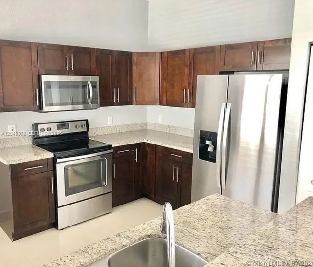 2 of 11 - 3965 Ne 15th Street, Homestead, FL