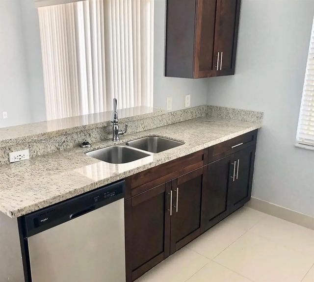 3 of 11 - 3965 Ne 15th Street, Homestead, FL