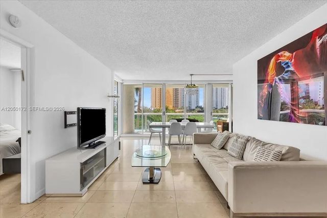 4 of 80 - 16400 Collins Avenue #342, Sunny Isles Beach, FL