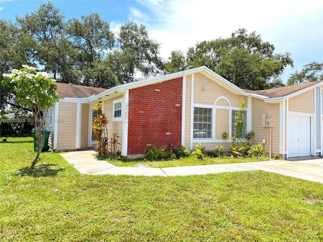9850 W Heather Lane, Miramar