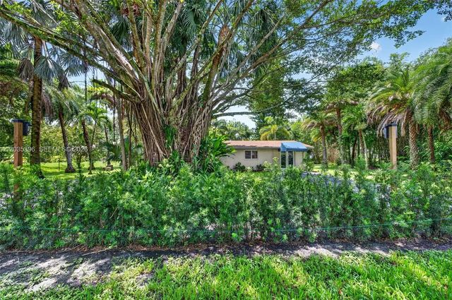 4 of 131 - 14551 Sw 24th Street, Davie, FL