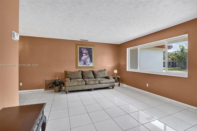 4 of 51 - 130 Nw 78th Avenue, Pembroke Pines, FL