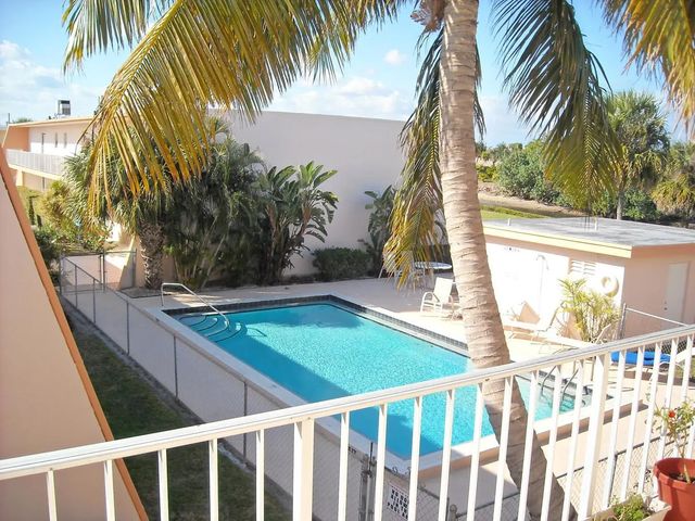 2 of 30 - 725 Hummingbird Way #210, North Palm Beach, FL